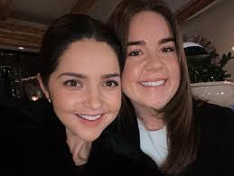 Hannah Ingle's Instagram, Twitter & Facebook