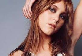 Elle murió de un paro cardíaco