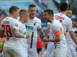 Verfolgen sie das freitagabendspiel zwischen stuttgart und augsburg hier im liveticker. 6 0 Furiose Augsburger Deklassieren Desolaten Vfb Kicker