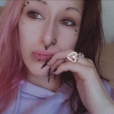 How to find past Freelancer front pages?