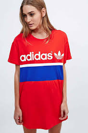 Black And Red T Shirt Dress Adidas City Tee Dress In Red Adidas Dress Addidas Shirts Black Dress Outfit Casual