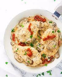 Garlic Shrimp Spaghetti Squash It S Cheat Day Everyday Recipe Chicken Recipes Under 500 Calories 300 Calorie Meals Chicken Dinner Recipes