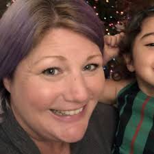 Andrea Fredrickson's Instagram, Twitter & Facebook