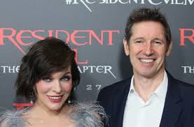 Find the perfect milla jovovich and paul anderson stock photos and editorial news pictures from getty images. Paul W S Anderson Milla Jovovich Adapt Fantasy Story By George R R Martin