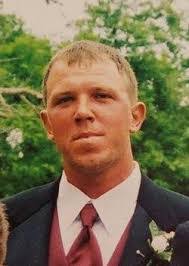 Carl Faris's Instagram, Twitter & Facebook