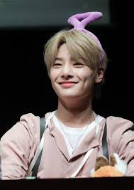 Pin By Sara Olave On Stray Kids Boy Groups South Korean Boy Band Boy Bands