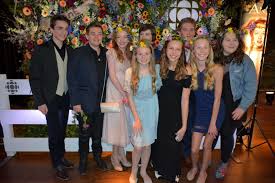 The Young Cast From Anne With An E Anne Shirley Anne Anne Of Green Gables