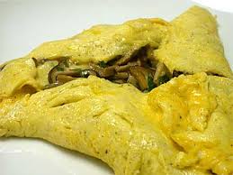 He found this omelette so delicious, he ordered the whole town to gather and prepare a huge omelette for his army. Les Omelettes