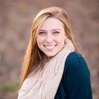 Lauren Tapp's Instagram, Twitter & Facebook