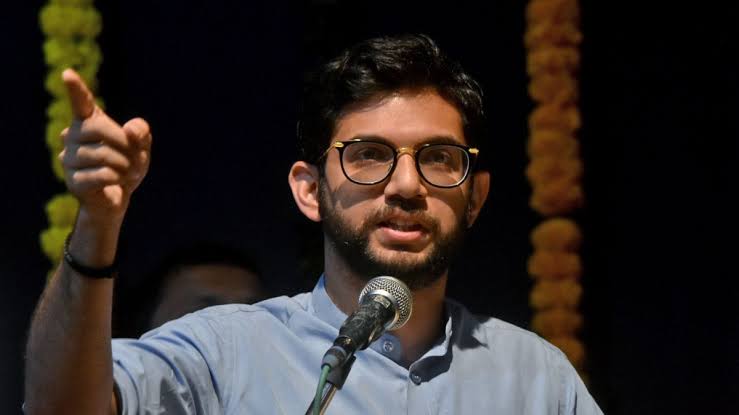 देवेंद्र फडणवीस आता कधीच मुख्यमंत्री..., आदित्य ठाकरेंचा मोठा दावा !!