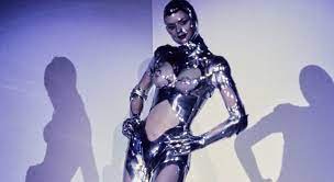 Alien by mugler refillable eau de parfum spray. Mugler Fw95 Latex Sexed Up Cyborgs And James Brown Hero Magazine A Fresh Perspective