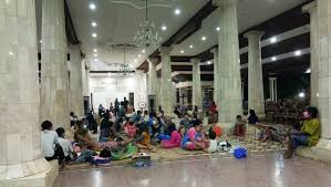 Kebakaran akibat pipa meledak terjadi pukul 13.30 sampai 14.45. Sypvpjye Twx9m