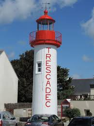 Le Phare De Trescadec A Audierne Finistere Phare Phare Maritime Phares De Bretagne
