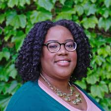 Kimberly Carr's Instagram, Twitter & Facebook