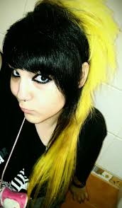 Black And Yellow Hair Boy Credit Http Www Myemohairstyles Com Gallery Files 0 Imag3509 1 1 1 1579769551 Jpg Emo Haircuts For Girls Emo Scene Hair Emo Haircuts