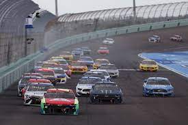 Nascar Homestead Byron Charges Through The Pack To Dominate