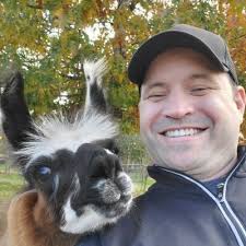 Ariel Owens-Barham (@simple2gether)