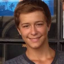 Taylor McCallum (@mccallum_taylor)