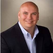 Jennifer Eckerson (@jenneckerson)