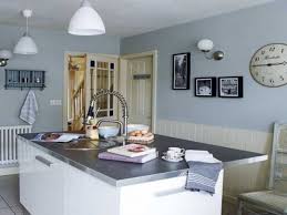 Warna dinding harus dipilih sesuai dengan warna set perabot 7 Warna Cat Dapur Cantik Bikin Waktu Masak Makin Asyik Kumparan Com