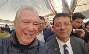 Dündar, 28 ağustos 1943'te i̇stanbul'un silivri ilçesine bağlı akören köyünde doğdu. Ugur Dundar Imamoglu Nu Yazdi Itiraf Etmeliyim Ki