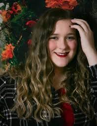 Penny Hodge's Instagram, Twitter & Facebook