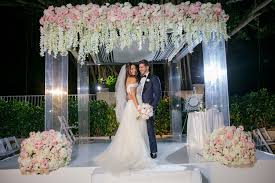 Schechter/Golda Och Academy Alumni Society - Mazel Tov to Andrew (Andy)  Antiles '18 on his recent marriage to Emily Weissman on November 24, 2024  in Coral Gables, Florida. They celebrated with many