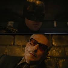 DCUCine: La escena en la que Carmine Falcone descubre que Bruce Wayne es  Batman mientras se aferra a sus últimos instantes de vida fue sin dudas uno  de los mejores momentos de "