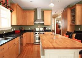 The Best Kitchen Wall Color For Oak Cabinets Kitchen Design Kitchen Wall Colors Kitchen Remodel