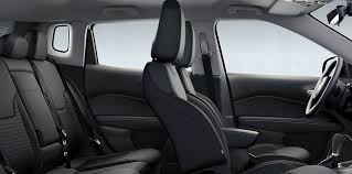The 2021 jeep® compass offers comfortable, contemporary interior styling complete with the available alpine® premium audio system, abundant cargo options and roomy, configurable seating that keeps. Jeep Compass Interieur Sportlich Eleganter Suv