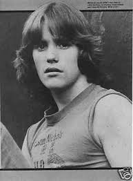It belongs to the young actress kristy mcnichol. Matt Dillon Lol Ahhhh The Hair 80 Matt Dillon Young Matt Dillon Heartthrob