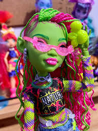 ¡Por fin conseguí a Venus! Definitivamente es mi muñeca G3 favorita después  de Twyla y Abbey. : r/MonsterHigh