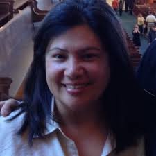 Donna Hanks (@dopeyhanks)