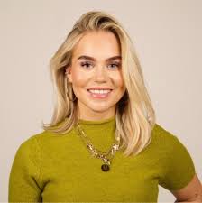 Door het behalen van een 10 op het tentamen van Bedrijfsrecht in juni, heb  ik mijn premaster afgerond! Deze week is het academisch jaar weer begonnen.  Voor mij betekent dit de start