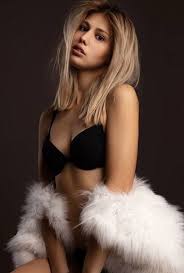 Vous voulez trouver des escortes à Montecatini Terme, Italie👀 ? Essayez  Orhidi Tout de suite!