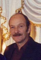 Lee Midgett's Instagram, Twitter & Facebook