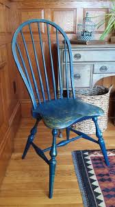 Hoopback Handmade Windsorchair Milkpaint Chairmaker Furniture Finewoodworking Windsorchairsbydan Com Chair Windsor Chair Milk Paint
