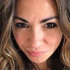 Danielle (@danielleonradio)