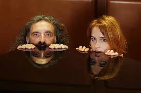 Valentina cenni è una grandissima artista italiana che si occupa di recitazione e regia. Al Teatro Eliseo La Regina Dada Di Stefano Bollani Mydreams It
