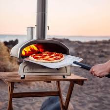 Utilizzare la carta forno sulla base della teglia evita che la pizza si attacchi, l'ultimo segreto per la pizza fatta in casa secondo ciro oliva. Forno A Pellet Portatile Per Pizza