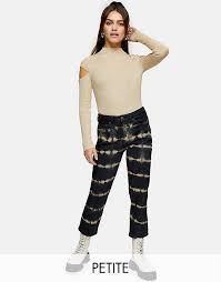I'd call the result a midnight blue. Topshop Petite Straight Tie Dye Jeans In Black Faoswalim