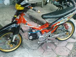 Moladiners, kalian pernah gak modifikasi motor tapi bisa juga sebagai penghasilan samping? Modifikasi Motor Supra Cantik Motor Motor Mobil Kendaraan