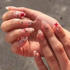 Plus going for a design with negative space will keep your mani looking picture perfect as your nails begin to grow out. 35 Breathtaking Almond Nail Designs To Try In 2020 Soonails