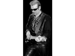 Aujourd'hui @johnnymirador, sosie de johnny hallyday est en live de 15h à 17h à #auchan. Johnny Mirador Sosie De Johnny Hallyday Johnny Hallyday Sosie Actrice