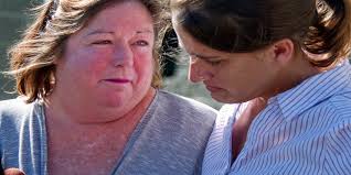 Sledgehammer murder suspect has record of violence