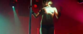 Nude video celebs » Svetlana Khodchenkova sexy – Voin (2015)