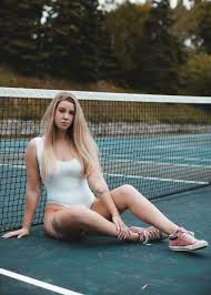 MissMiaFit OnlyFans | V For Vibes