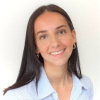 Clarissa Whitaker's Instagram, Twitter & Facebook