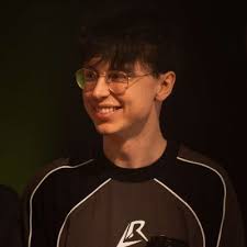 Nathan Hamlett (@NathanRH664)