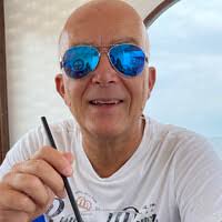 40+ "Stefan Brock" profiles